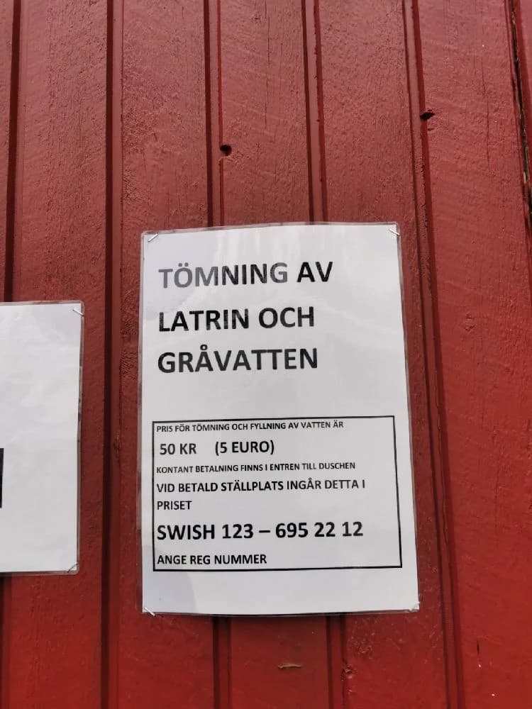 Upptäck Gardestugan i Stenkyrka, Gotland – en fullservice ställplats öppen året runt. El, service, aktiviteter, natur & nära Visby. Boka din husbilsplats!