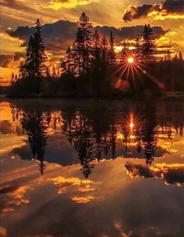 Hitta din perfekta ställplats på Stöde Camping vid Stödesjön nära Sundsvall. Rymliga tomter för husbil/husvagn, pool, fiske, vandring & aktiviteter.