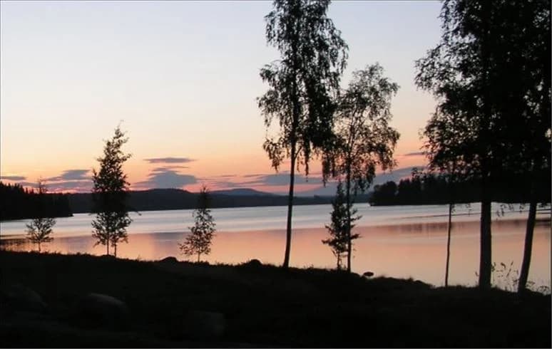 Upptäck Munkebergs Camping i Filipstad – naturskön ställplats vid Lersjön. Öppet året runt med fiske, bad, vandring & full service för husbil/husvagn.