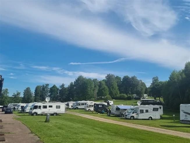 Upptäck Laxsjöns Camping! Ställplatser för husbil vid Dalslands kanal. Natur, fiske, kanot, äventyr & familjenöjen. Boka din plats i Dalsland!