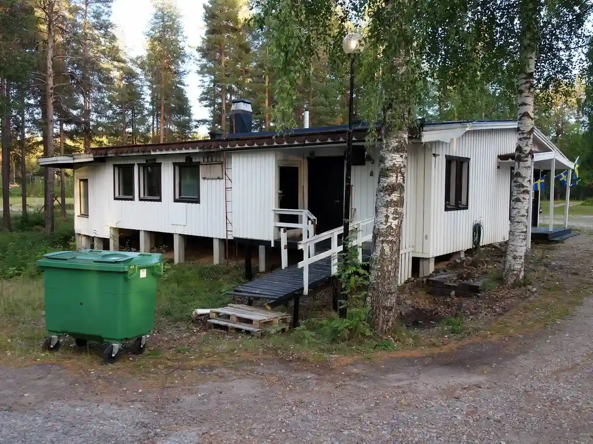 Upplev Vuollerim Camping – en naturskön ställplats vid Lilla Luleälven. Året runt öppet med el, servicehus, restaurang, bastu & aktiviteter. Boka nu!