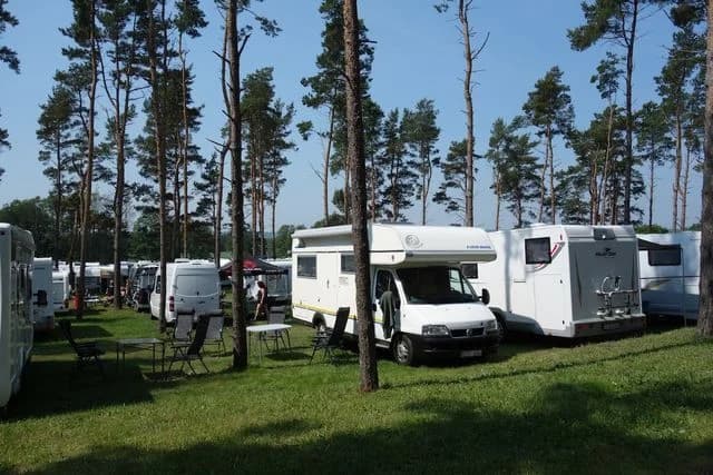 Hitta din ställplats vid Sweden Rock! Ingemans Camping i Sölvesborg erbjuder husbils- & husvagnsplatser nära festivalen. Dusch & WC. Boka din plats!